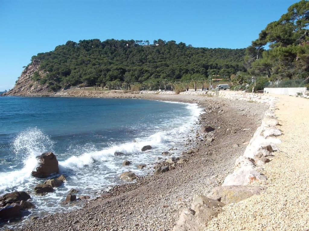 Appartement Les Pieds Dans L'Eau Saint-Mandrier-sur-Mer Bagian luar foto