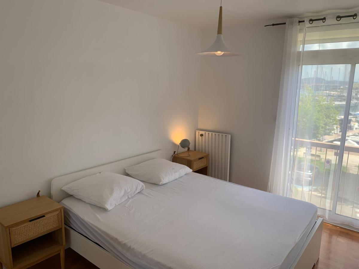 Appartement Les Pieds Dans L'Eau Saint-Mandrier-sur-Mer Bagian luar foto